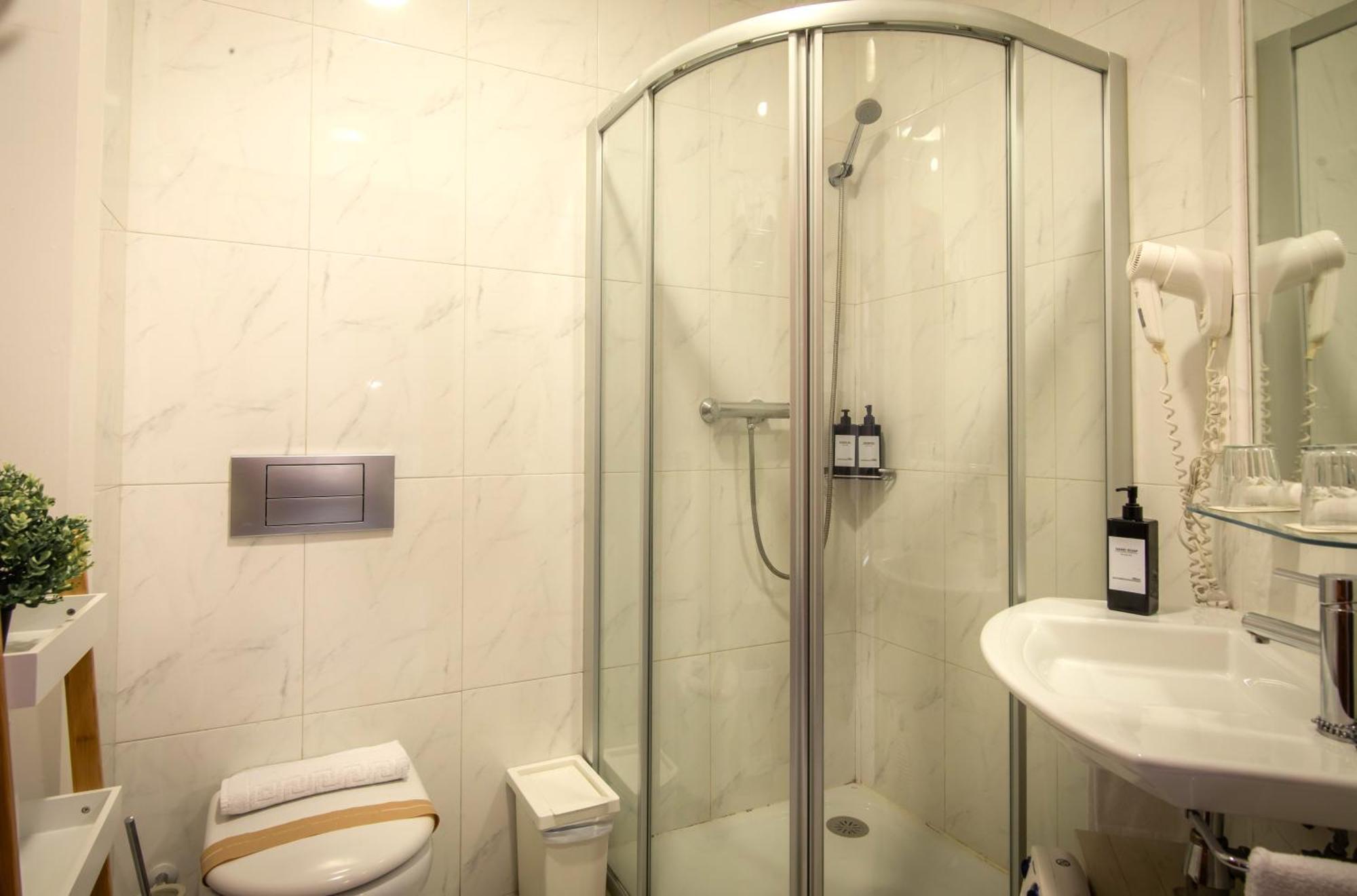 Apartamentos Vita Center Granada Ngoại thất bức ảnh